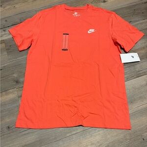 Nike Tee shirt medium new with tags
